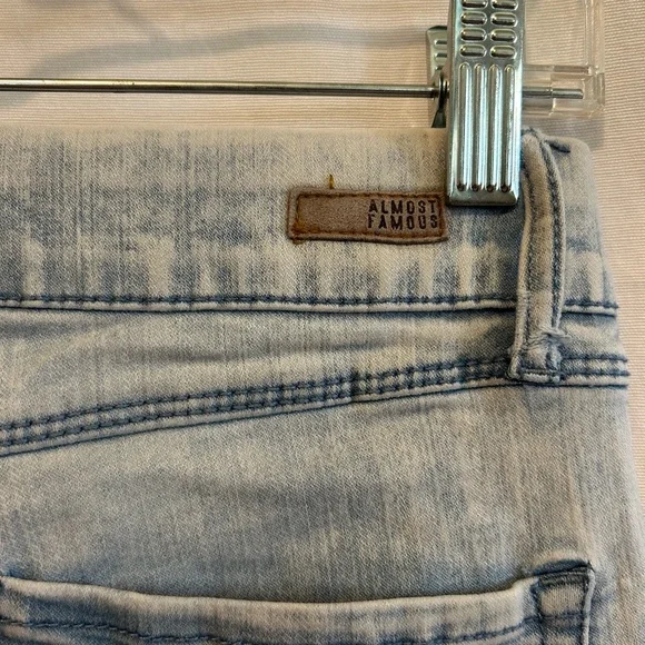 Almost Famous Jeggings - Picture 4 of 4